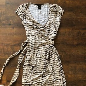 Short sleeve wrap dress
